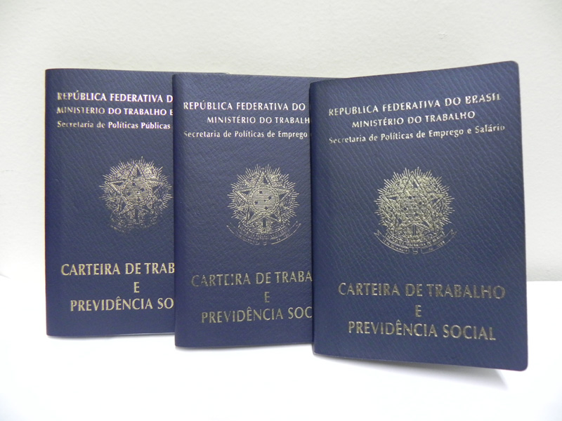 (Sebrae/RS) Serviços, Indústria de Transformação e o setor de Comércio foram os que mais contribuíram com novas vagas