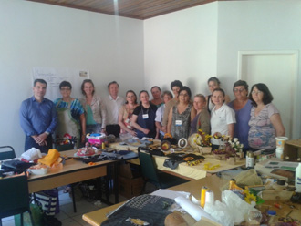 Projeto beneficia 100 profissionais