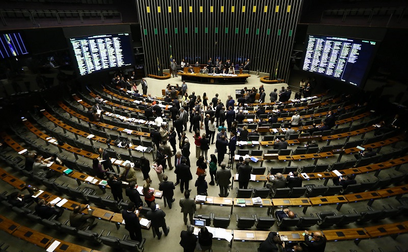Os 380 deputados presentes votaram a favor do Projeto (Foto: Charles Damasceno / SEBRAE Nacional)