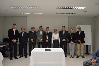 O diretor Técnico do SEBRAE/RS (terceiro à dir.) esteve presente no ato (Foto: SEBRAE/RS)