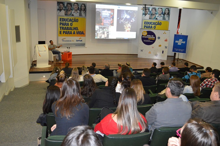 Cerca de 80 pessoas acompanharam a palestra na noite de quinta-feira (Foto: Senac-RS)
