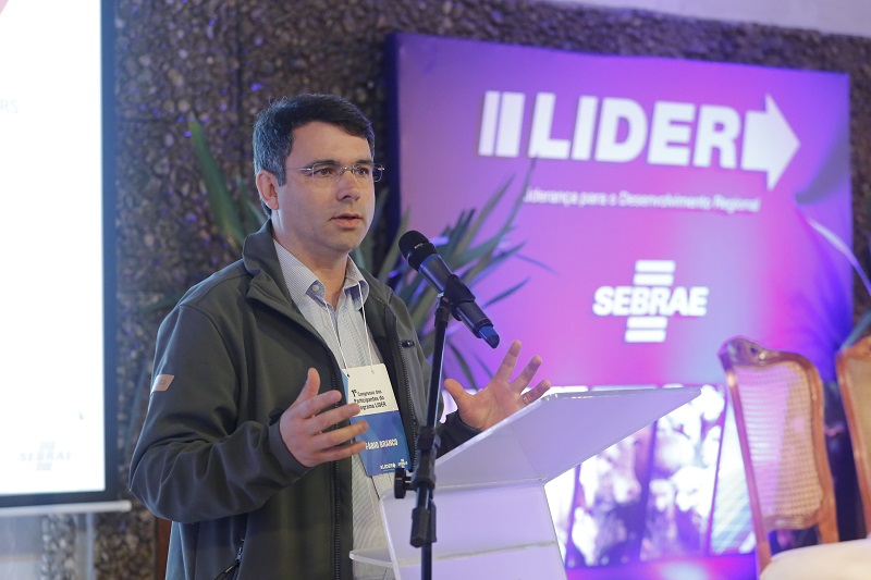 Secretário Fábio Branco representou o governador José Ivo Sartori no evento (Foto: Claiton Dornelles)
