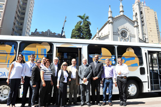 Ônibus foi apresentado nesta quarta-feira (Foto: Prefeitura de Caxias do Sul/Andréa Copini)
