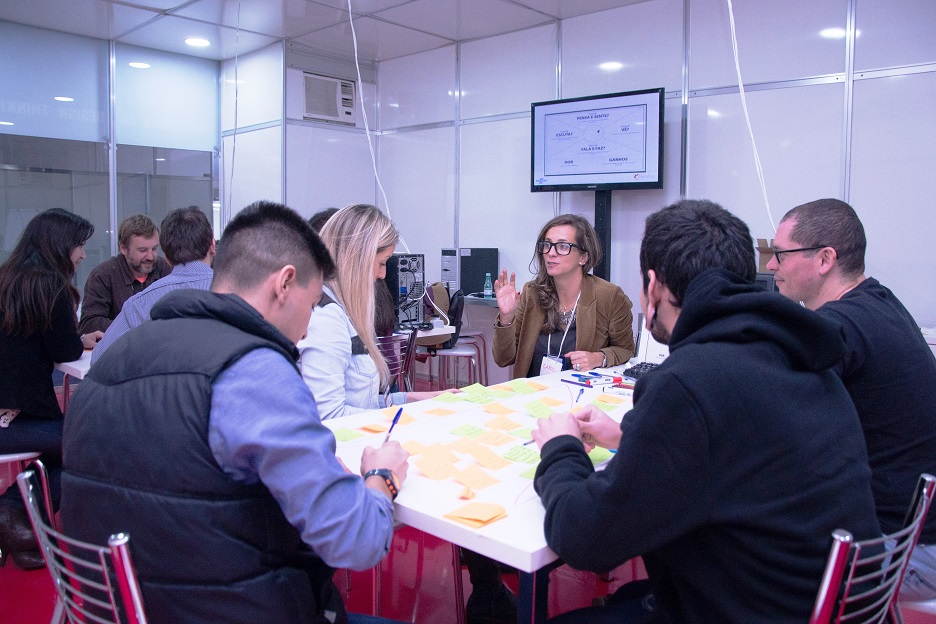 Ferramenta é apropriada para estimular a troca de ideias visando a solução de problemas (Foto: Giovani Vieira)