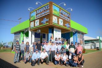 Produtores rurais de Machadinho visitaram a Expodireto nesta quinta-feira (Foto: Fagner Almeida)
