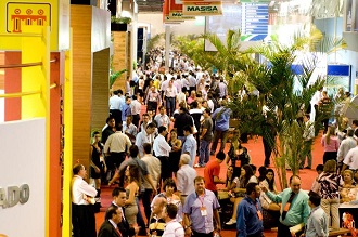 Feira de móveis ocorre no Paraná (Foto: Divulgação)
