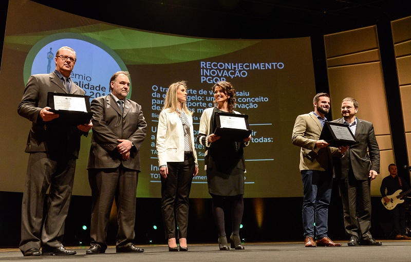 Empresas Toth Tecnologia e TAG de LUX Moda Sustentável receberam reconhecimento do PGQP (Foto: Divulgação)