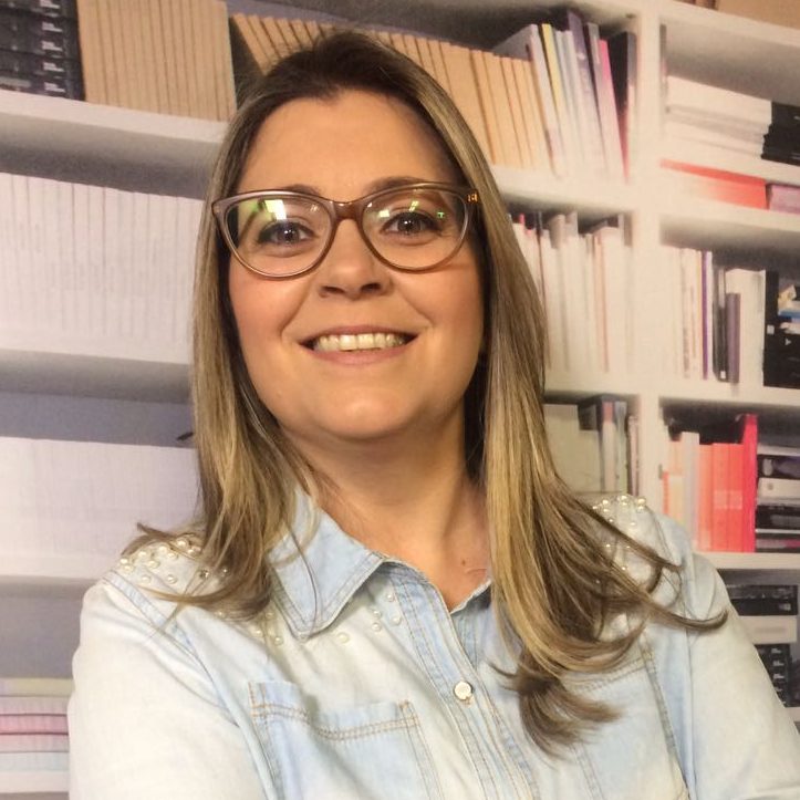 Ana Paula Rezende