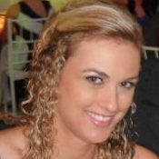 Carolina Rostirolla